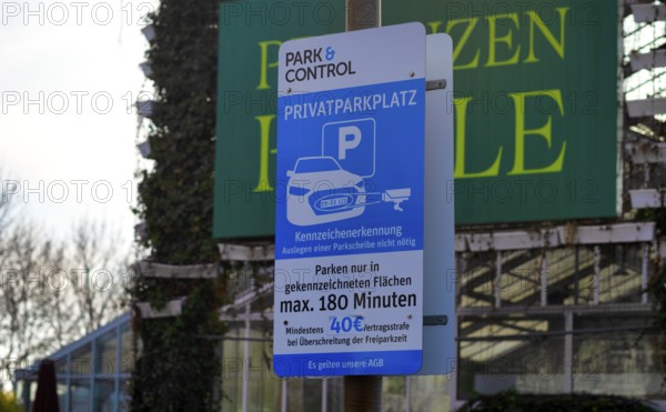 Private parking space with license plate recognition threat of contractual penalty, penalty if