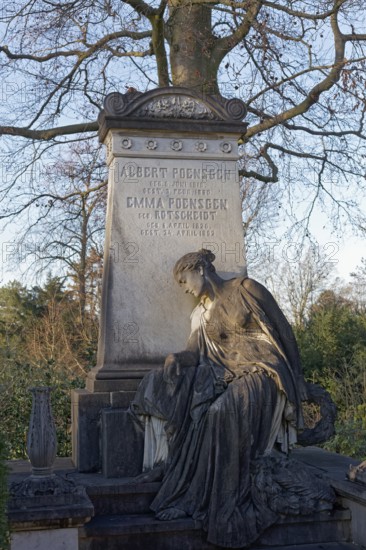 Tomb of industrialist Albert Poensgen, sculpture by sculptor Karl Janssen, Nordfriedhof Düsseldorf,