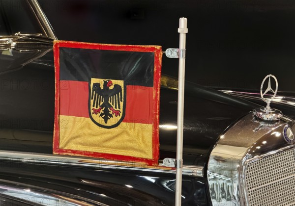 Flag of the Federal Republic of Germany on Adenauer's company car, the Mercedes 300, House of