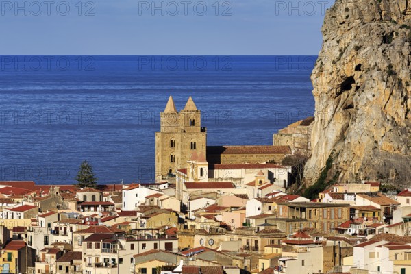 City view of Cefalù in winter, view over the rooftops of Santissimo Salvatore Cathedral, UNESCO