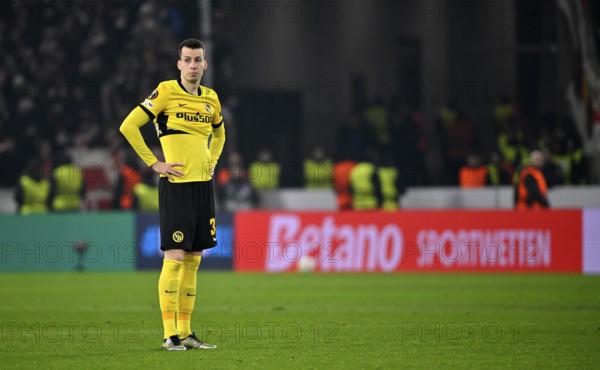 Sandro Lauper BSC Young Boys Bern (30) disappointed in the background perimeter advertising Logo