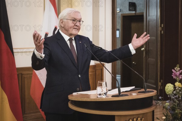 Frank-Walter Steinmeier, Federal President, gives a speech in front of a dinner in honor of the