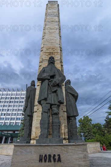 Horea, Closca and Crisan statue by sculptor Ion Vasiliu, depicting the three leaders of the peasant