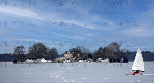 Wilhelmstein island in the Steinhuder Meer winter snow frozen over with ice sailor Steinhude