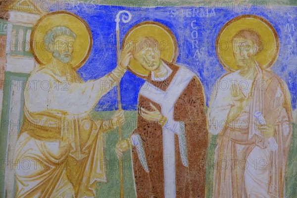 Frescoed crypt, consecration of St. Hermagor to Bishop, Simon Peter on the left, Mark on the right,