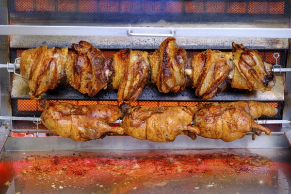 Schweinshaxen, Ente am Grill, Erlebnisgaststätte Erlensee, near Schechen, Upper Bavaria, Bavaria,