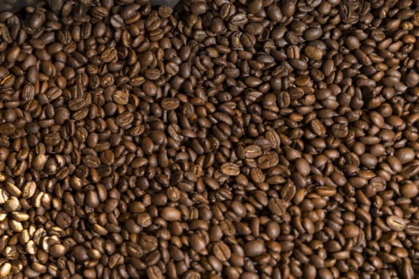 Coffee is roasted by hand in a small drum roaster with lots of experience, where the hot freshly