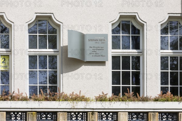 Memorial plaque at Stefan Heym House in Hoffmannstraße, Art Nouveau villas and Wilhelminian era