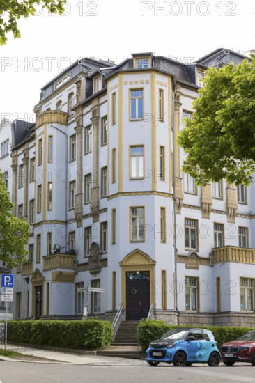 Kyffhäuserburg heritage-protected residential building in Hübschmannstraße, Art Nouveau villas and