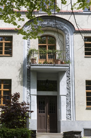Decorated portal on a villa, art nouveau villas and Wilhelminian era buildings on Kassberg,