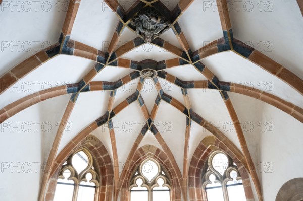 Net vault with keystones depicting God, John the Baptist and Jesus Christ, fountain chapel,
