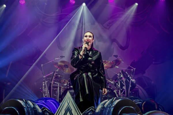 Elize Ryd, singer of Amaranthe, live on Arcane Dimensions Tour 2026 at Munich's Zenith on 17.01