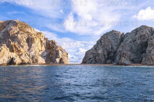 Scenic tourist destination Arch of Cabo San Lucas, El Arco, close to Playa Amantes Lovers Beach