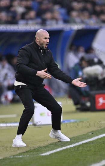 Coach coach Christian Ilzer TSG 1899 Hoffenheim on the sidelines Gesture PreZero Arena, Sinsheim,