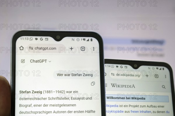 (photo montage) Chat-GPT vs. Wikipedia: Smartphones with open websites from both portals