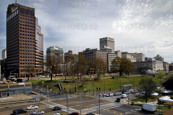 Modern city view with skyscrapers and a green area in the foreground, Memphis, Tennessee, USA