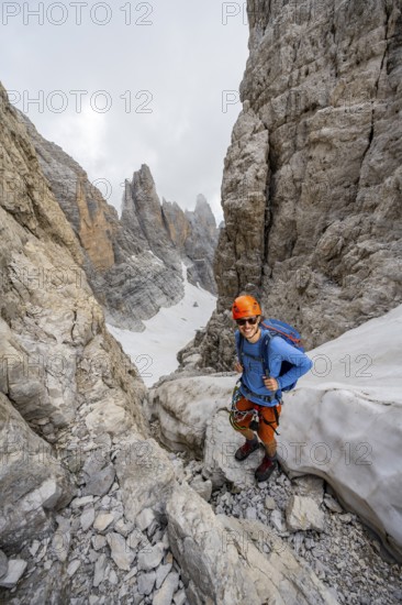 Mountaineers on the Bocca d'Ambiez, Via Ferrata dell'Ideale via Ferrata dell'Ideale, spectacular
