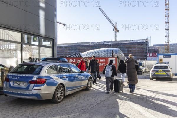 Federal police in Stuttgart Central Station. Because of the Stuttgart 21 construction site, the