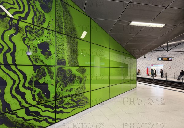 Artwork titled Achat by Manuel Franke, Graf-Adolf-Platz subway station, Düsseldorf, North