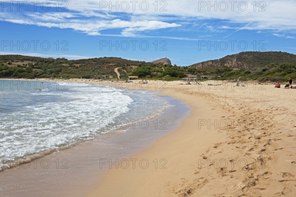 Plage d'Arone sandy beach, Capo Rosso and the Genoese Tower in the back, Piana, Corse-du-Sud