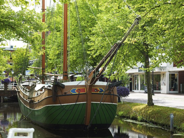 Kuff, flat-bottomed coastal cargo sailor, Margaretha von Papenburg, Main Canal, Papenburg, Emsland,