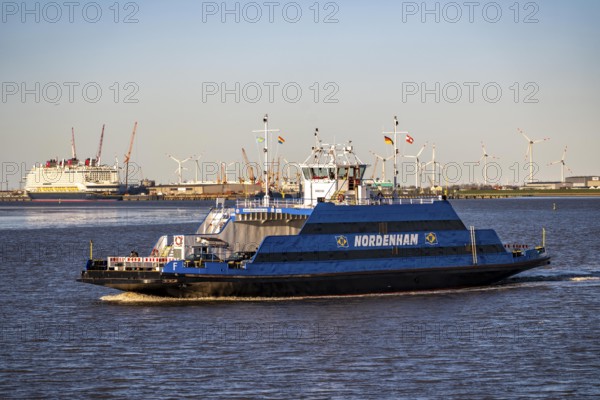 Weser ferry, ferry Nordenham, in the mouth of the Weser, connects Bremerhaven with Nordenham in
