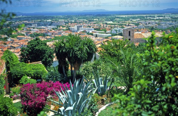 Hyères, Provence-Alpes-Côte d'Azur, Mediterranean Sea, southern France, June 1999, vintage, retro,