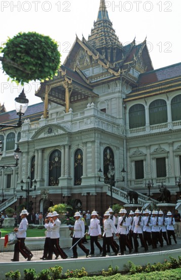 Changing of the Guard, Chakri Maha Prasat Hall, Grand Palace, Bangkok, Thailand, December 2002,