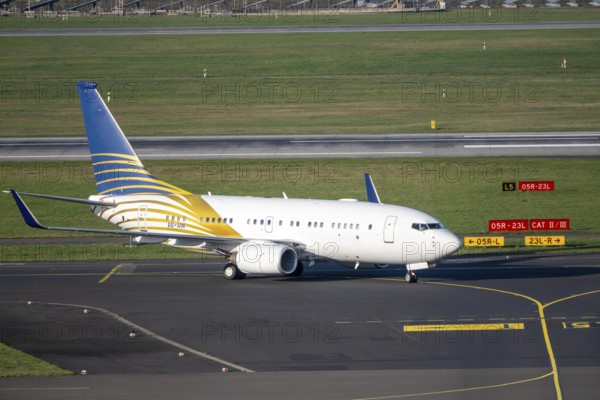 Boeing 737-700 BBJ, Royal Jet, airline from the United Arab Emirates based in Abu Dhabi, luxurious