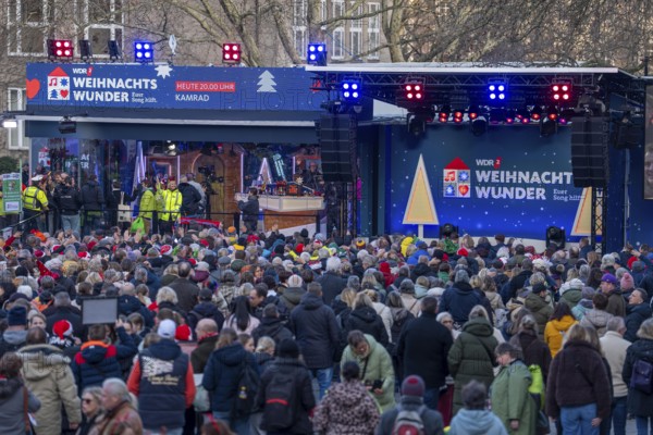 The WDR2 Christmas Miracle, fundraising campaign over 5 days long, non-stop broadcast, 24 hours, by