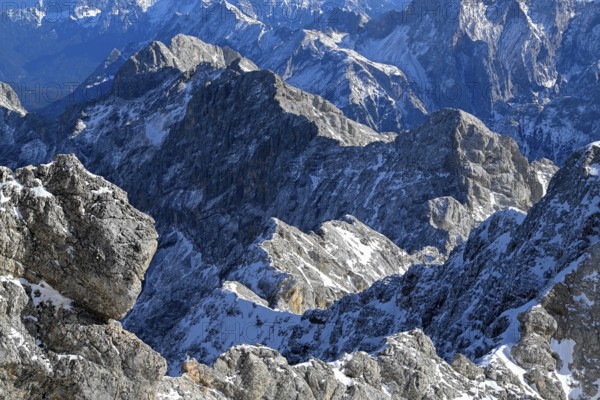 View of the Wetterstein Mountains from the mountain station of the Zugspitz cable car (2962 m),