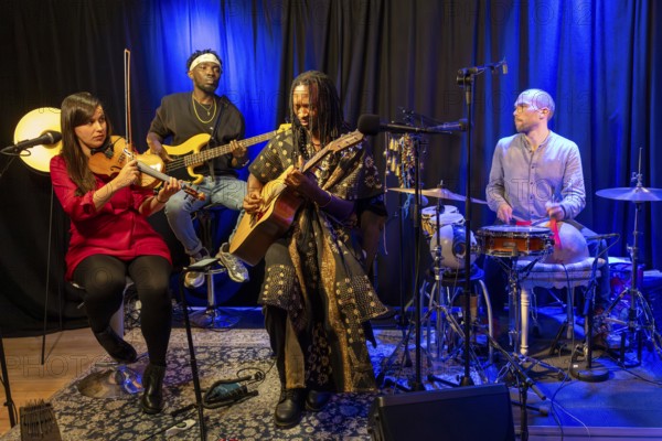 KABUMBAYI JOH, singer, producer and multi-instrumentalist, Congo, KABUMBAYI JOH & band, African