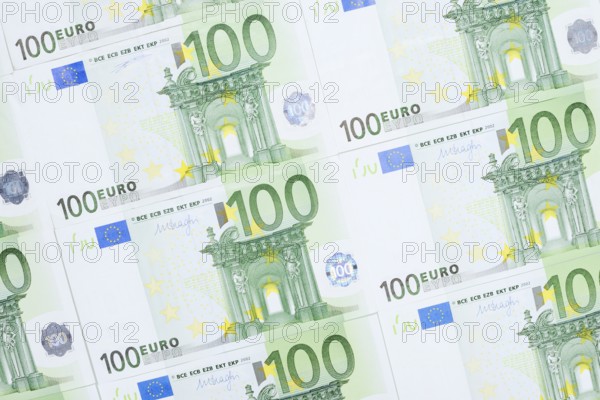 100 euro banknotes, 100 euros