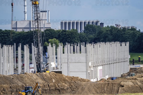 Construction of a new logistics hall on the Mercatroinsel, Hall 2, next to an existing hall, approx