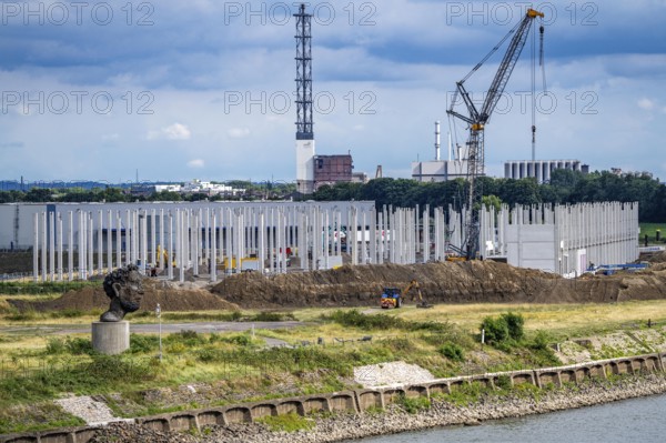 Construction of a new logistics hall on the Mercatroinsel, Hall 2, next to an existing hall, approx