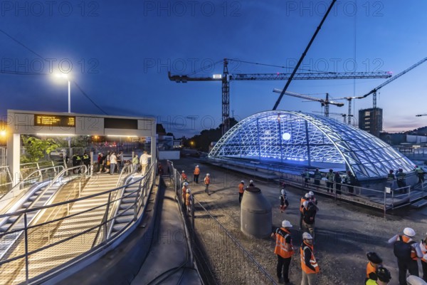 First entrance portal at the new Stuttgart main station completed. One of four so-called lattice