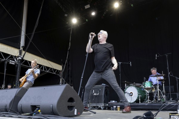 Paul McLoone, Singer, The Undertones, punk rock band, Northern Ireland, open air at the Citadel