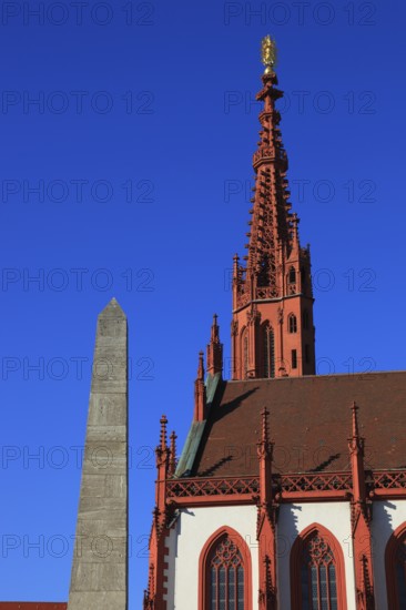 Obelisk, market fountain in the shape of an obelisk, Marienkapelle on the Würzburg market square,