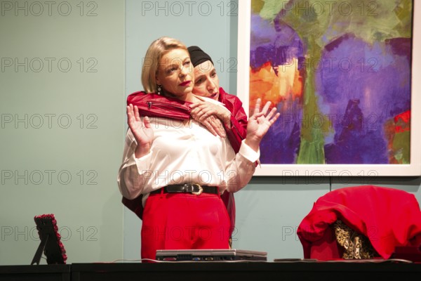 Julia Grimpe - Claudia, Miriam Kohler - Steffi, murder colleagues, photo rehearsal on 16.06.2025 at