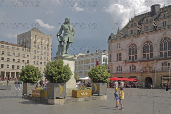 Sculpture Handel Monument by Hermann Heidel 1859, George Frideric Handel, inscription, Hallelujah,