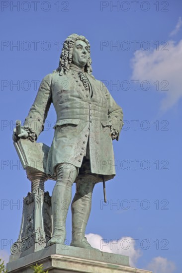 Sculpture Handel monument by Hermann Heidel 1859, George Frideric Handel with music stand, music