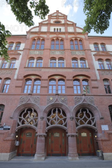Lyonel-Feininger-Gymnasium, vocational school, brick building, Halle an der Saale, Saxony-Anhalt,