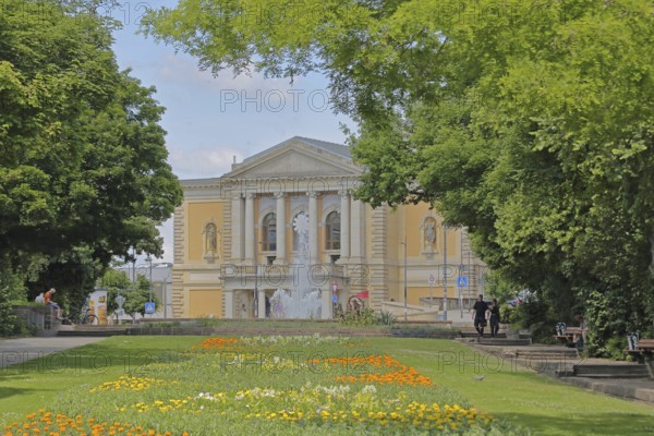 Opera house built in 1886 and Curie-Platz park with Fontane, theatre, Halle an der Saale,