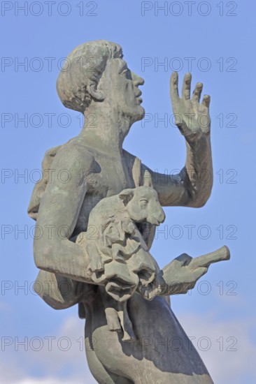 Sculpture Göbelbrunnen by Bernd Göbel 1999, bronze sculpture, modern art, shepherd carries lamb in