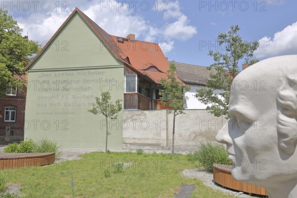 Hahnemann House and monument to physician, doctor and founder of homeopathy Samuel Inschrift, text,
