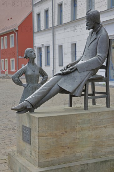 Monument to philosopher Friedrich Nietzsche, bronze sculpture, modern art, standing female figure,