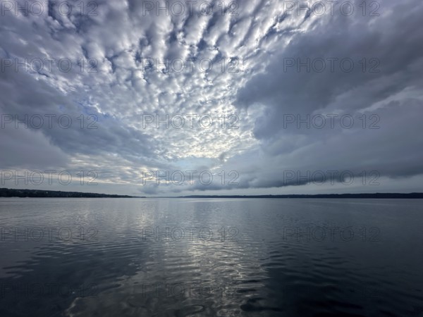 Evening mood, many clouds, Lake Starnberg, Bavaria, Germany