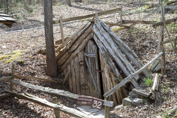 Clinton, Tennessee - The Museum of Appalachia, a collection of pioneer buildings and artifacts. The