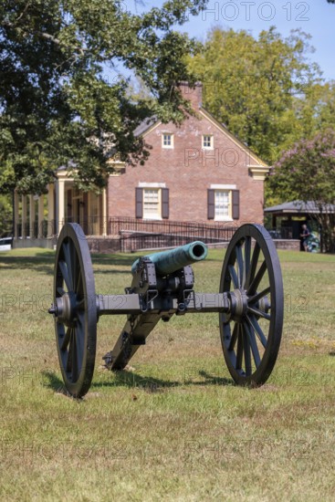 Cannon outside the book store at the visitor center in the Shiloh National Military Park in