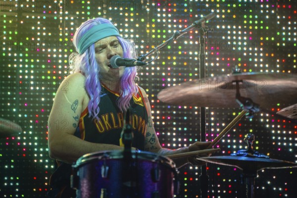 Matt Duckworth Kirksey, drummer of The Flaming Lips live at the Tempodrom in Berlin on 05/06/2025